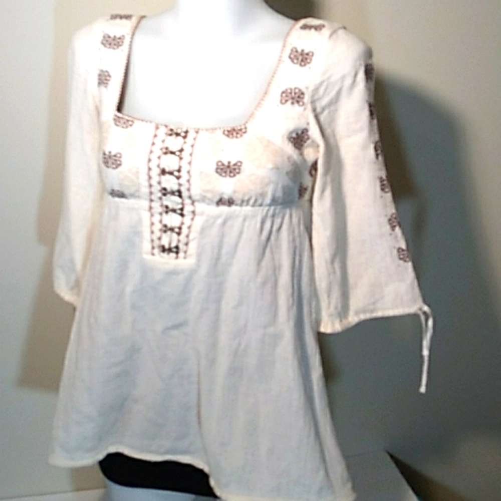 CUTE BOHO EMBROIDERED TOP ,HOOK & EYE CLOSE BY FREE PEOPLE - Picture 1 of 11